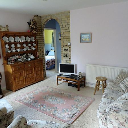 Cae Y Rhedyn Annexe Hotel Crickhowell Bagian luar foto