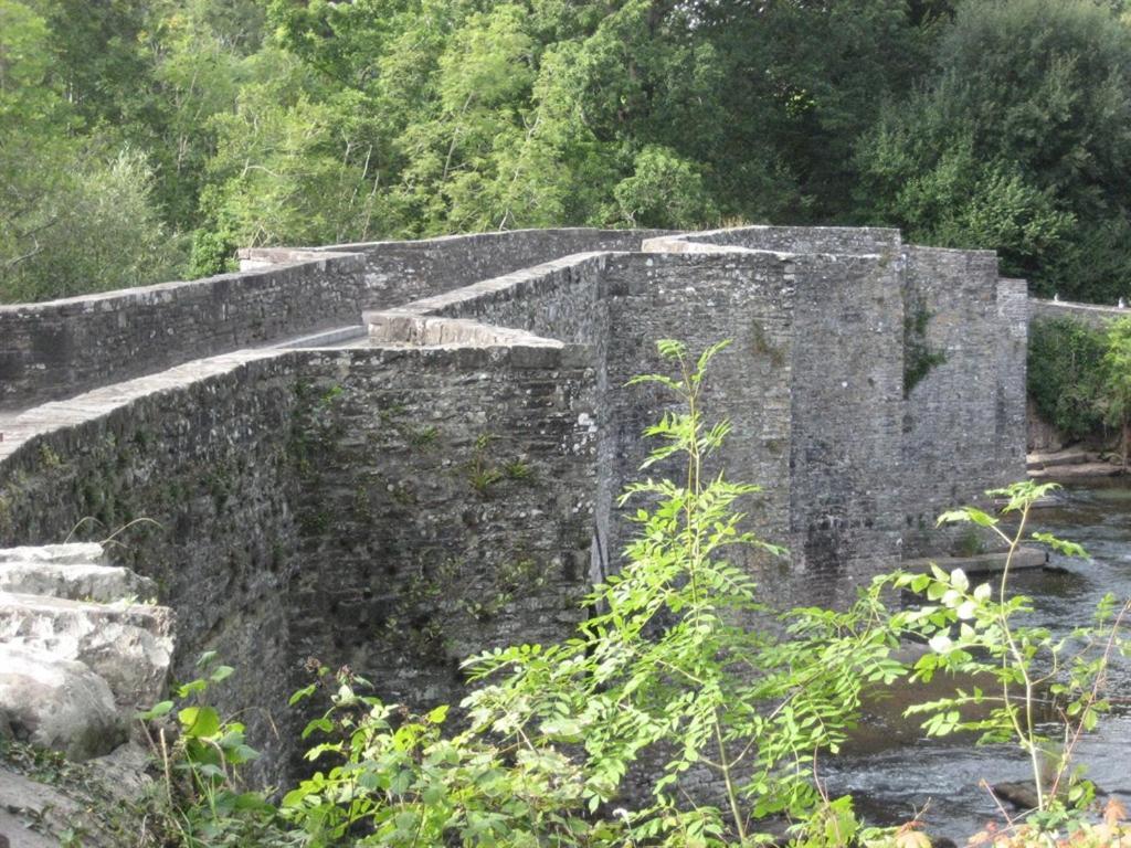 Cae Y Rhedyn Annexe Hotel Crickhowell Bagian luar foto