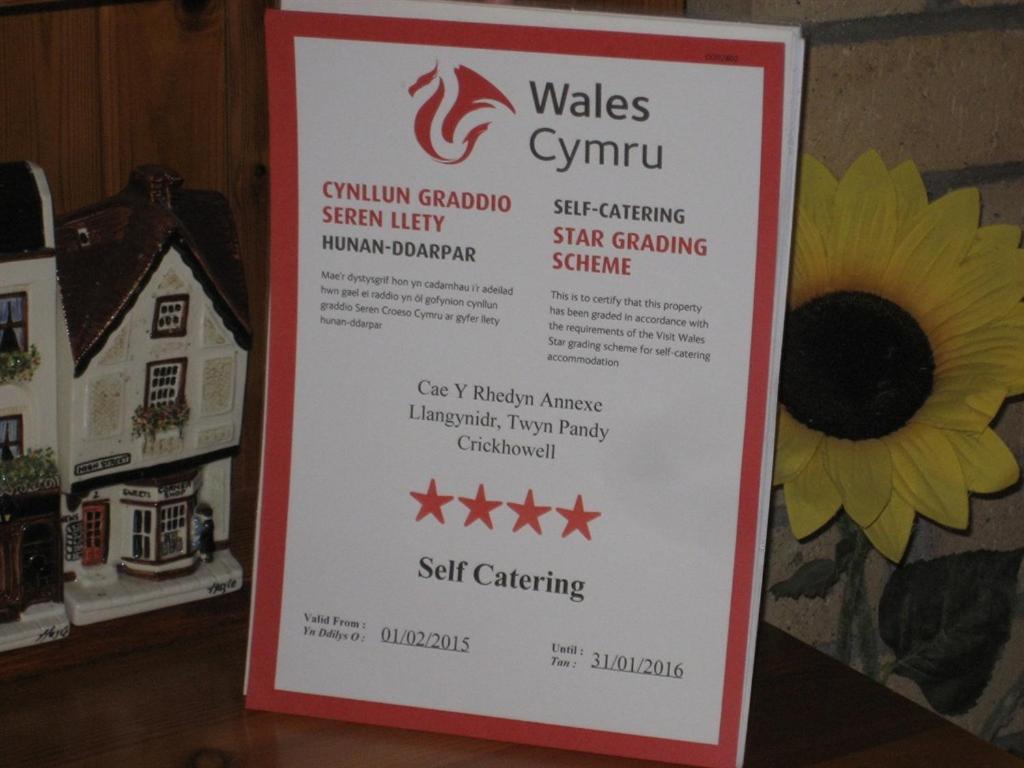 Cae Y Rhedyn Annexe Hotel Crickhowell Bagian luar foto